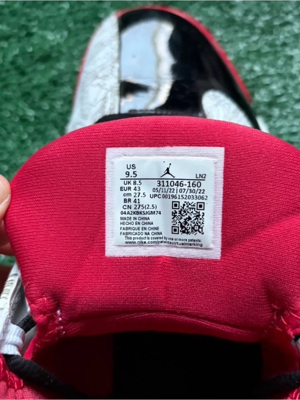 Jordan Low-Top Sneakers in Red/Black/White